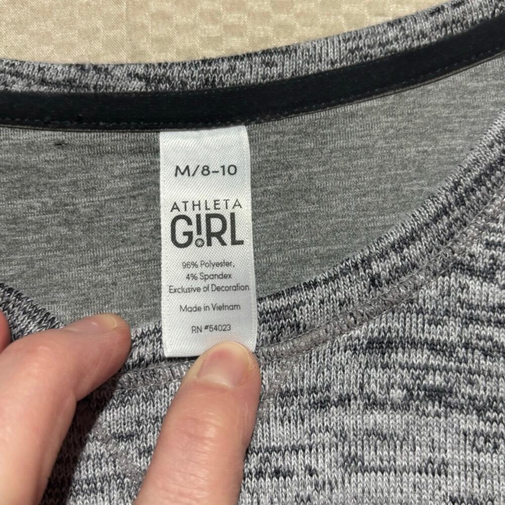 Athleta Girl Medium (8-10) Marled Gray Long Sleeve Zipper Pocket Tunic Shirt - Picture 3 of 5